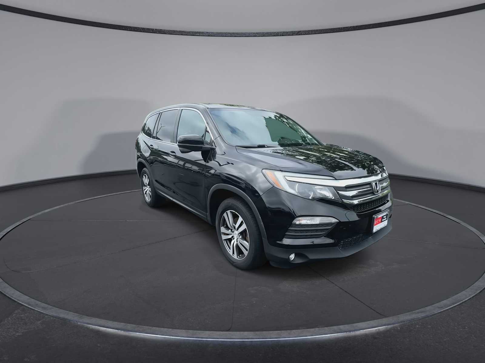 Thumbnail: 2017 Honda Pilot - 2