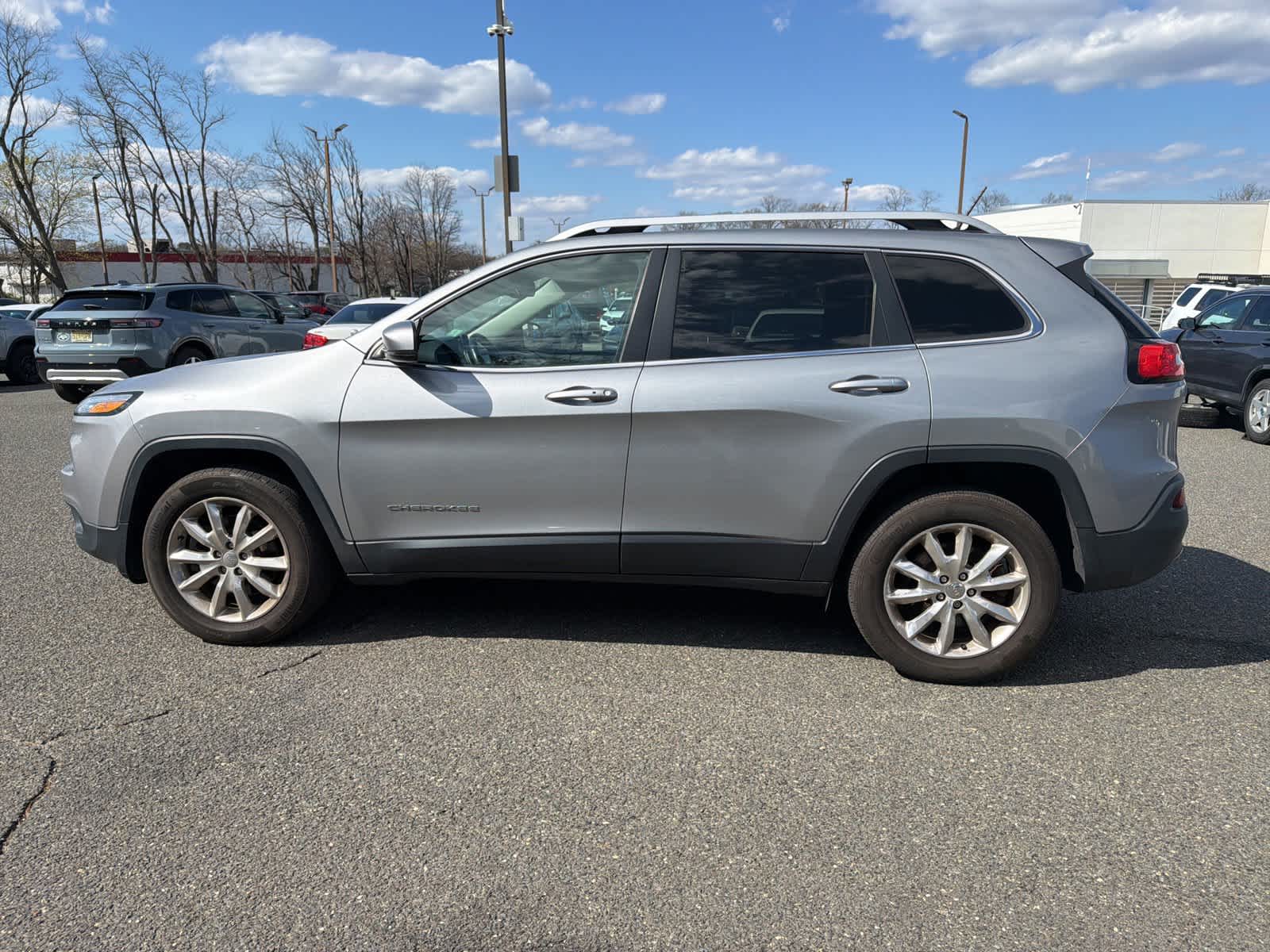 Thumbnail: 2015 Jeep Cherokee - 2