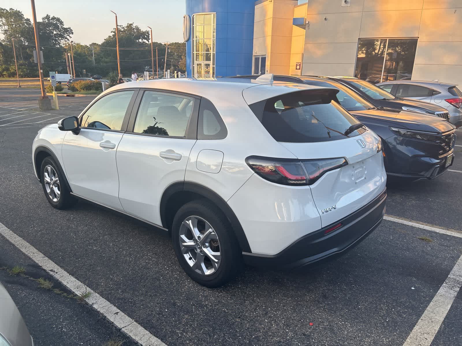 Thumbnail: 2023 Honda HR-V - 4