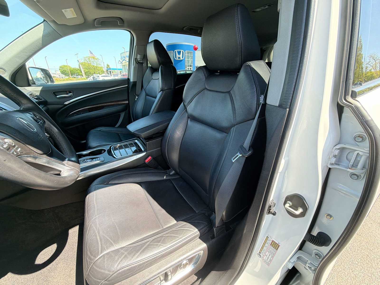 Thumbnail: 2019 Acura MDX - 21