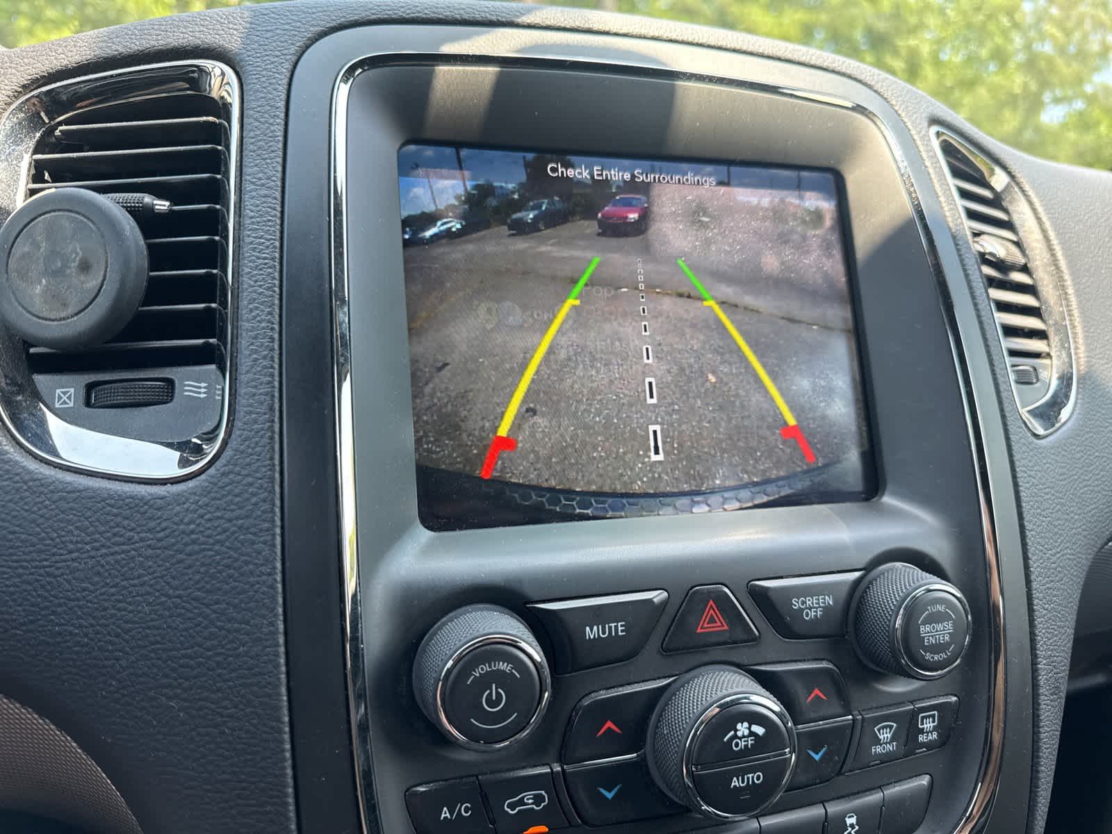 Thumbnail: 2019 Dodge Durango - 16