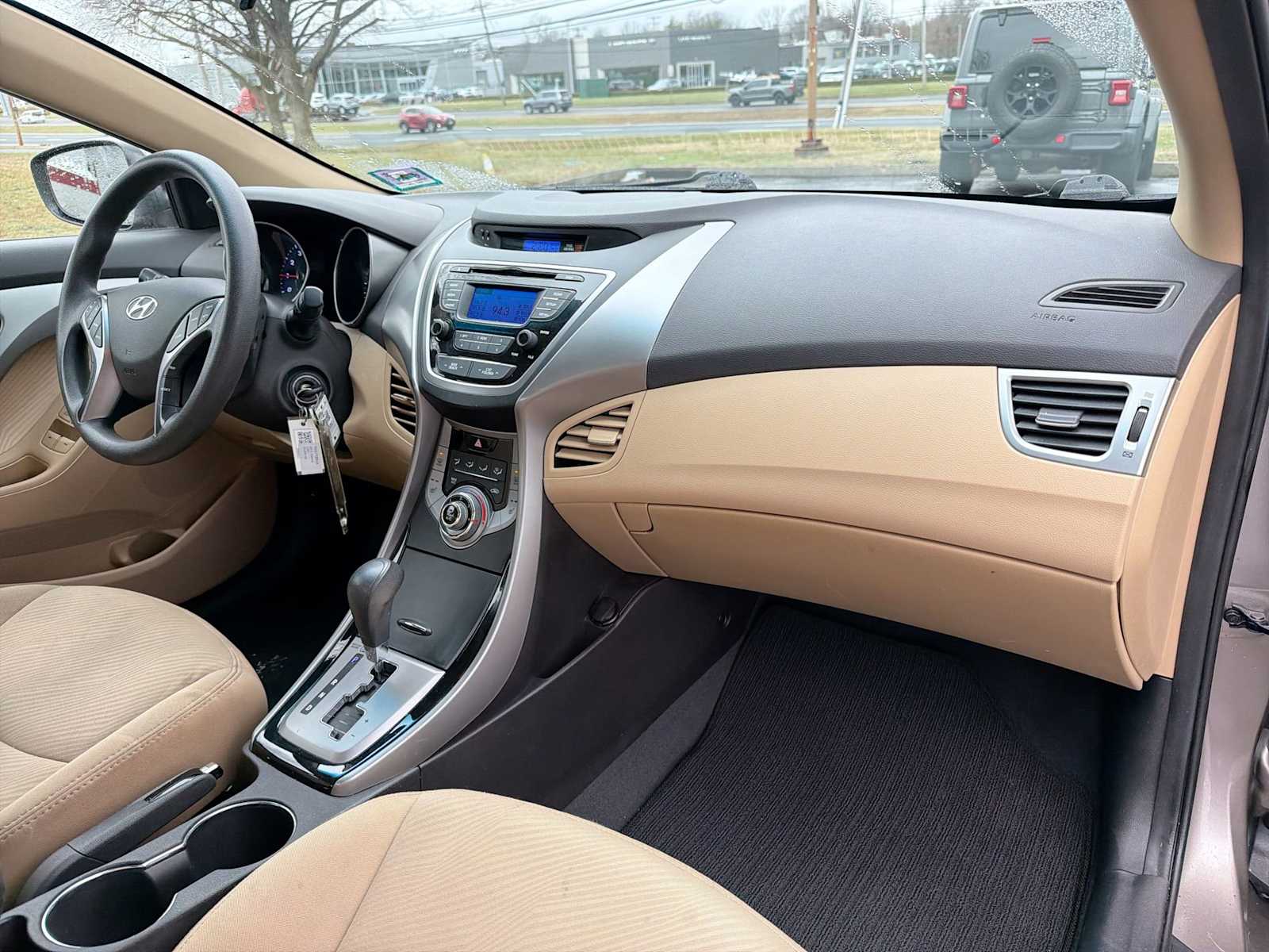 Thumbnail: 2013 Hyundai Elantra - 16