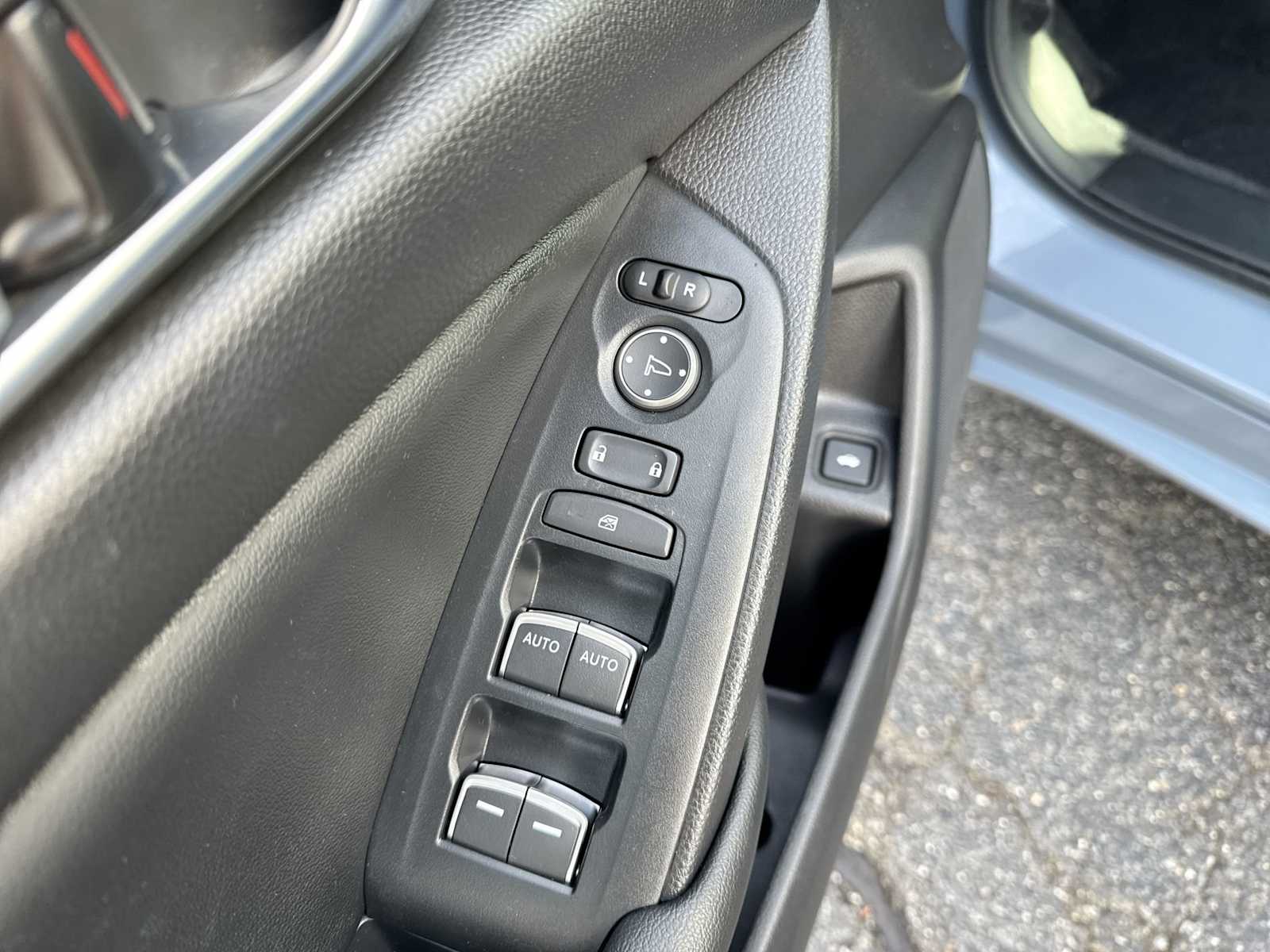 Thumbnail: 2022 Honda Accord - 22