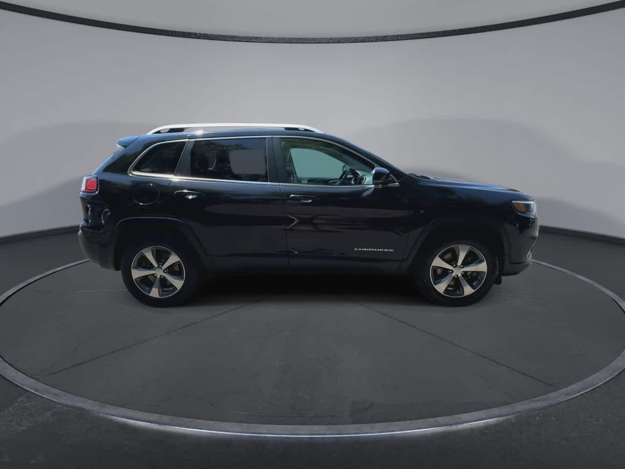 Thumbnail: 2020 Jeep Cherokee - 9