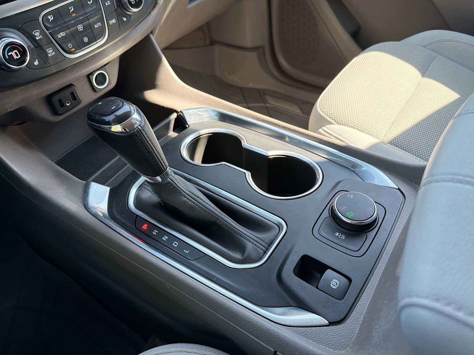 Thumbnail: 2019 Chevrolet Traverse - 29