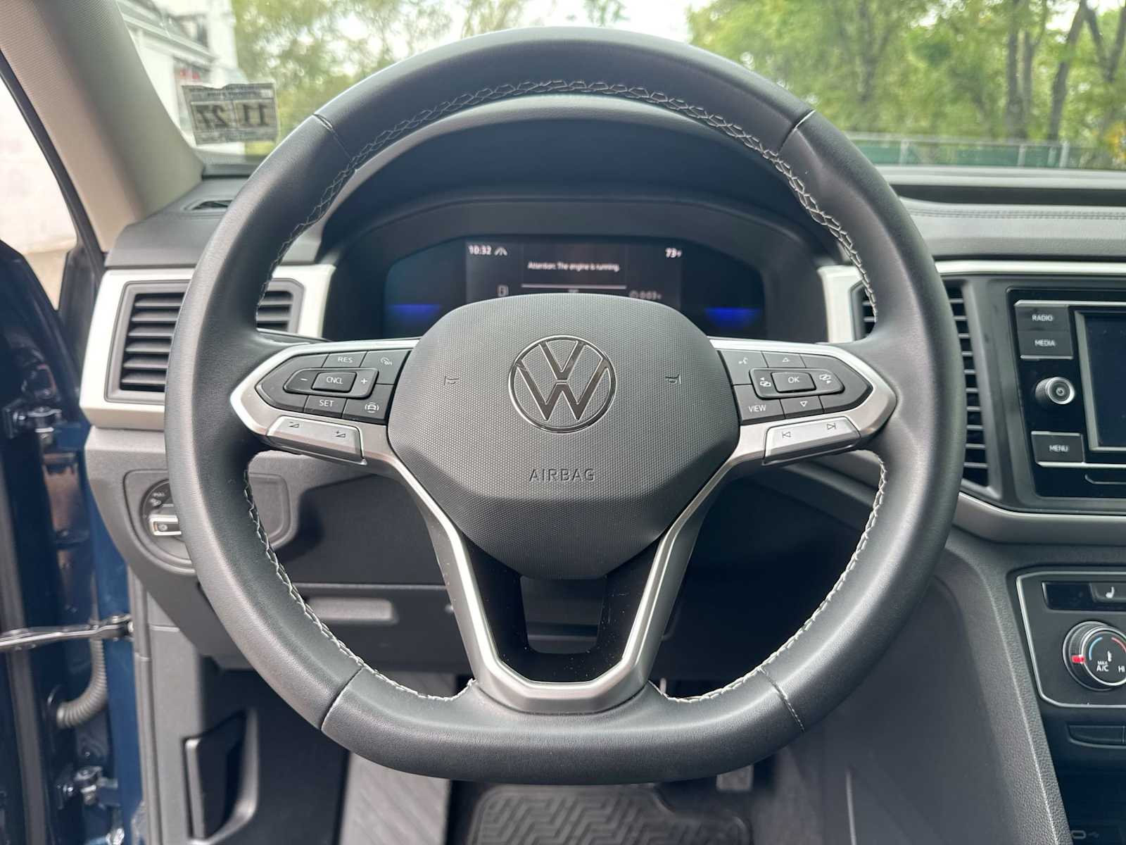 Thumbnail: 2022 Volkswagen Atlas - 23