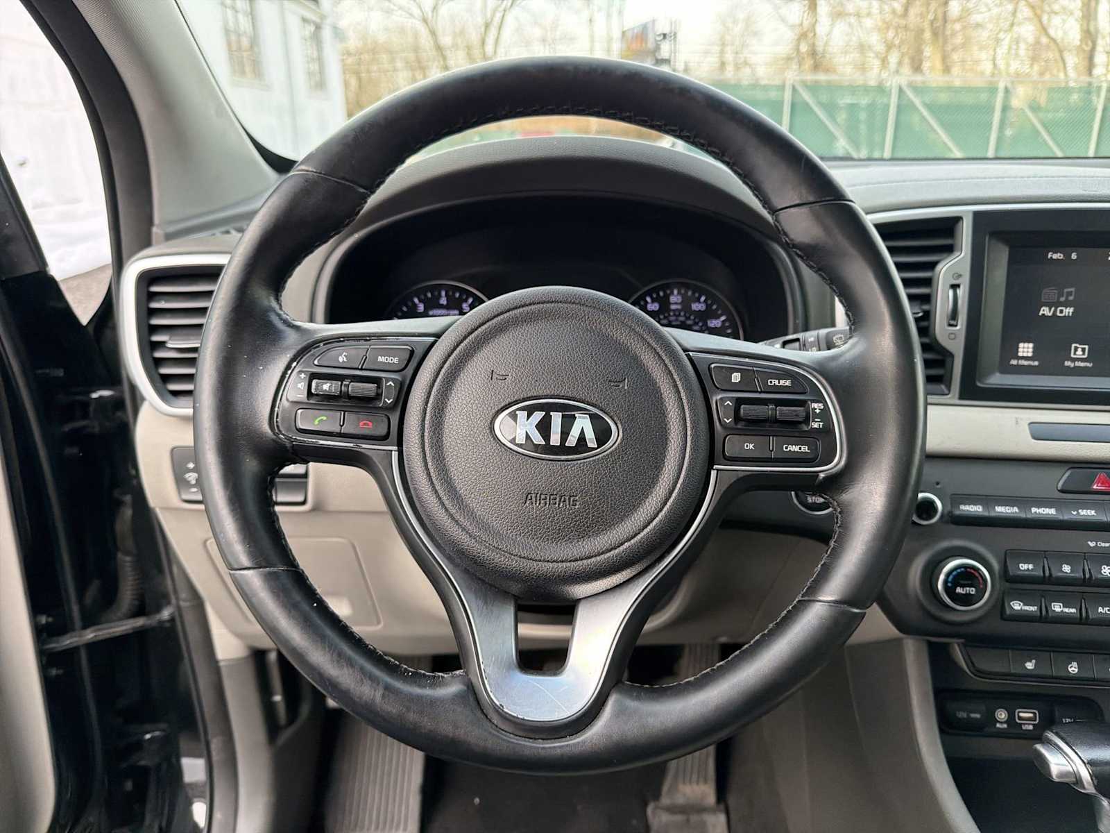 Thumbnail: 2017 Kia Sportage - 24