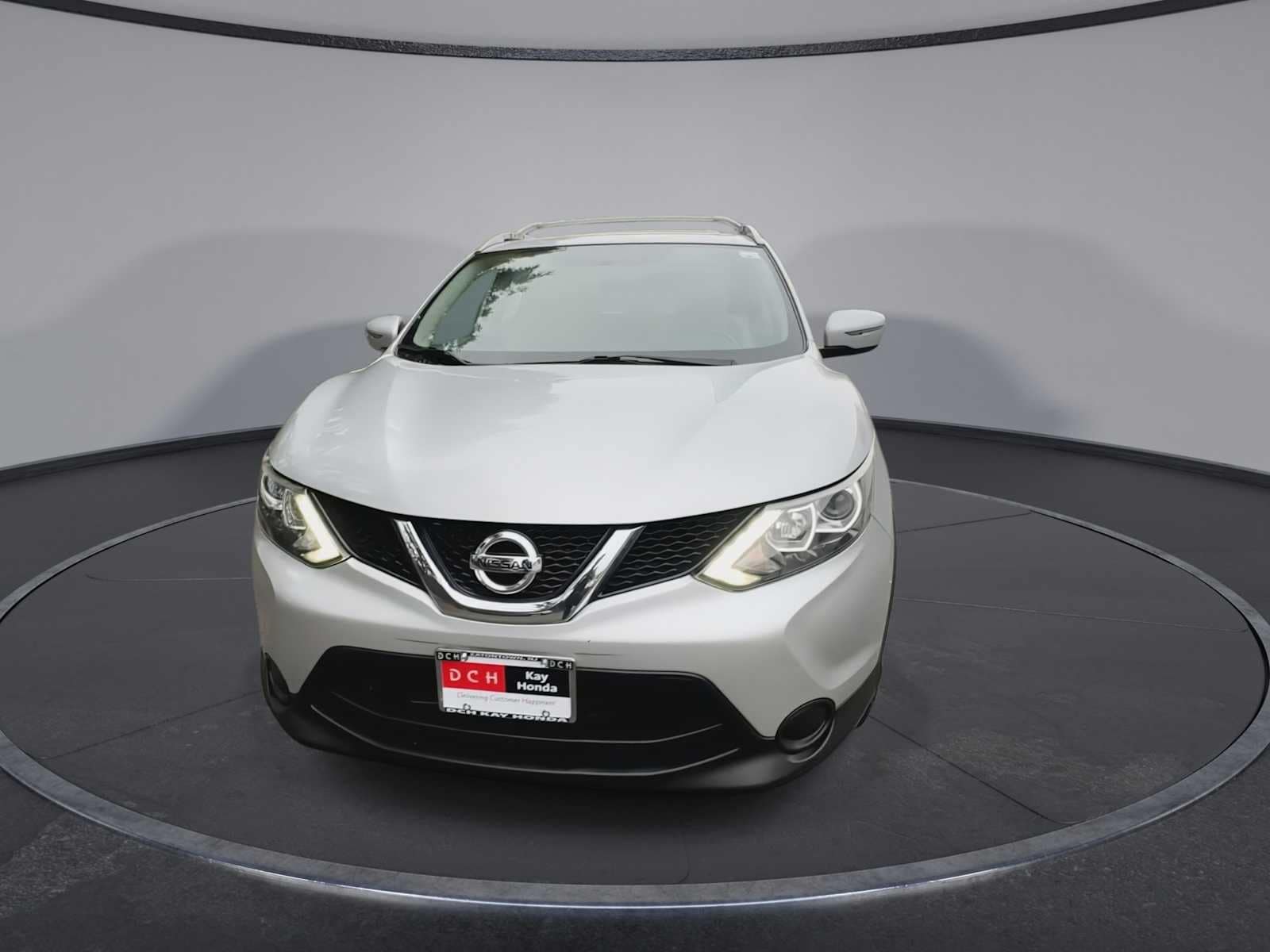 Thumbnail: 2018 Nissan Rogue Sport - 3