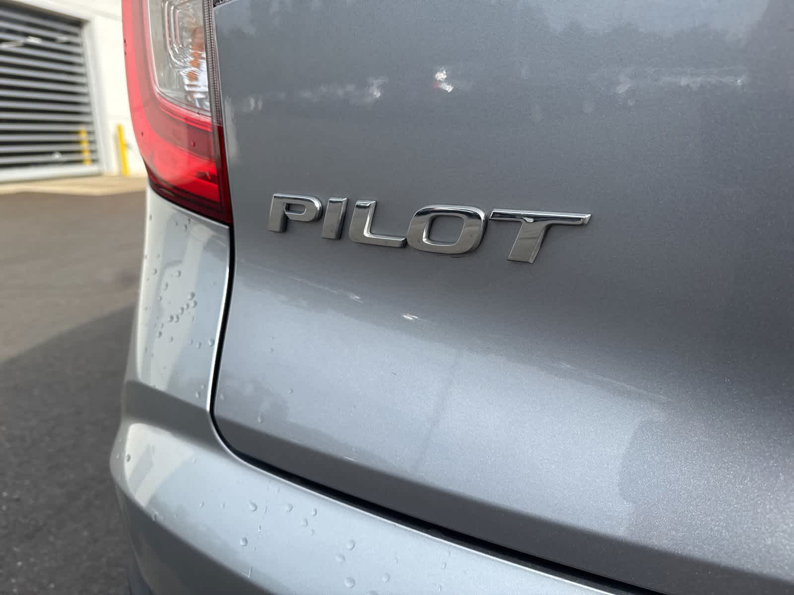 Thumbnail: 2022 Honda Pilot - 25