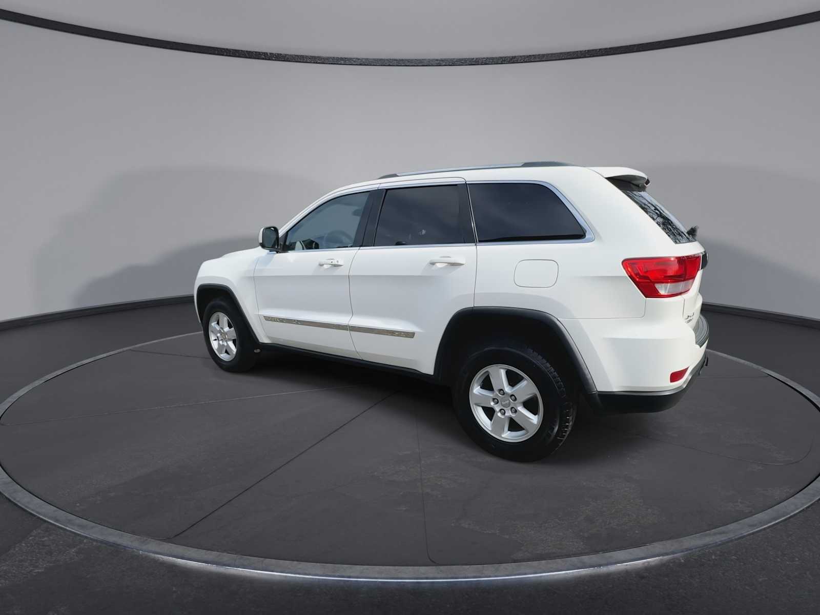 Thumbnail: 2012 Jeep Grand Cherokee - 6