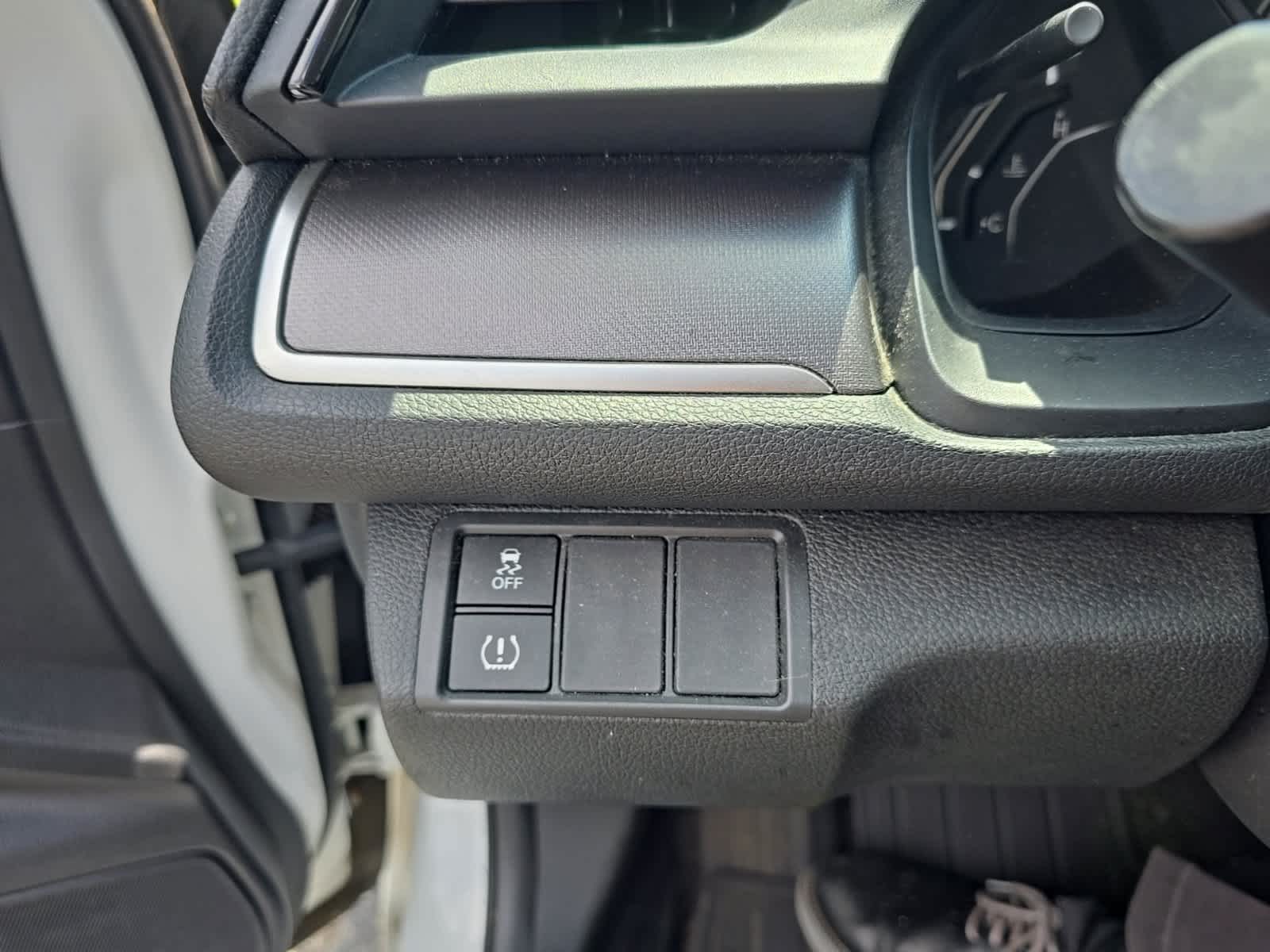 Thumbnail: 2016 Honda Civic - 15