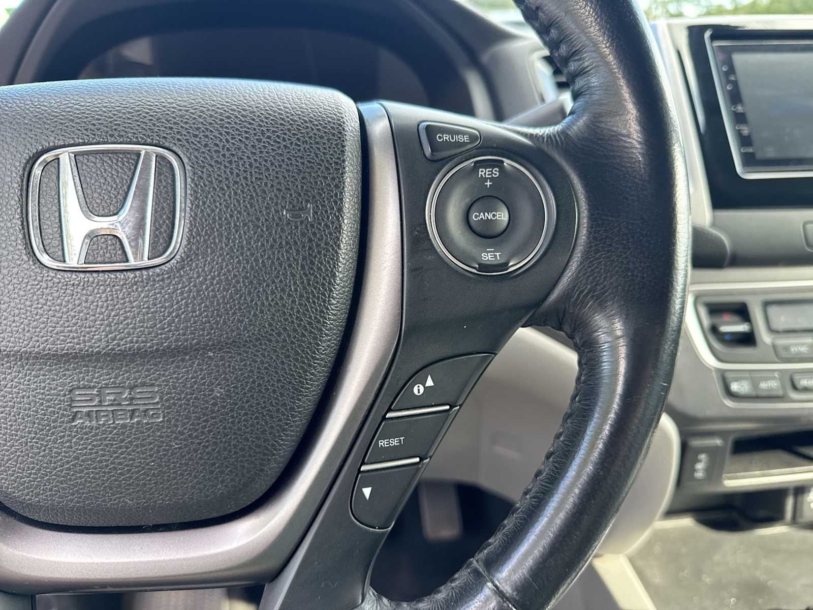 Thumbnail: 2018 Honda Ridgeline - 25