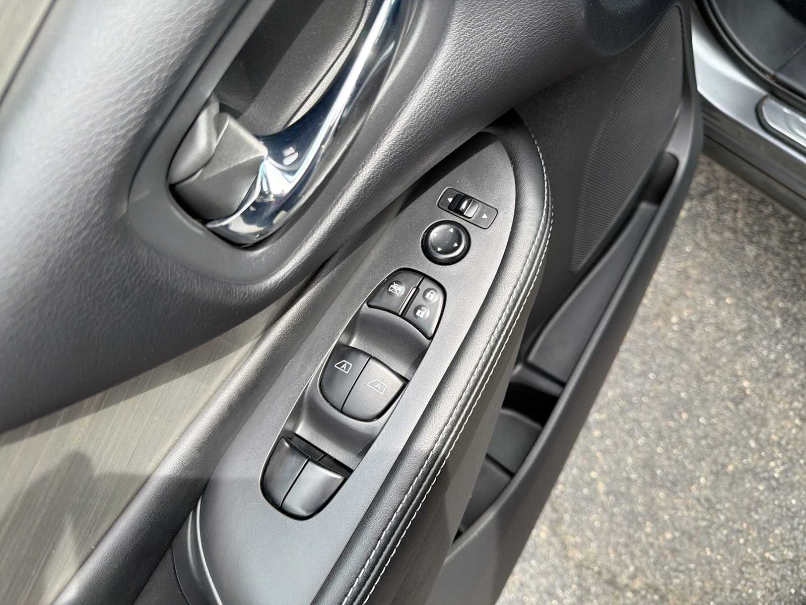 Thumbnail: 2015 Nissan Murano - 22