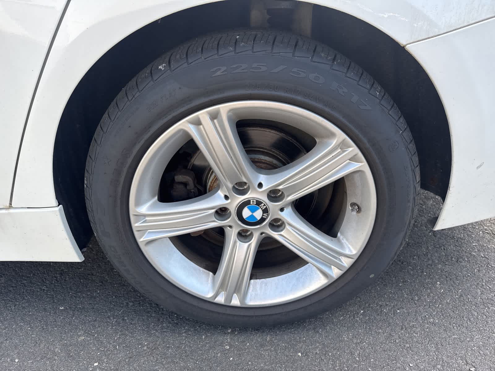 Thumbnail: 2015 BMW 3 Series - 21