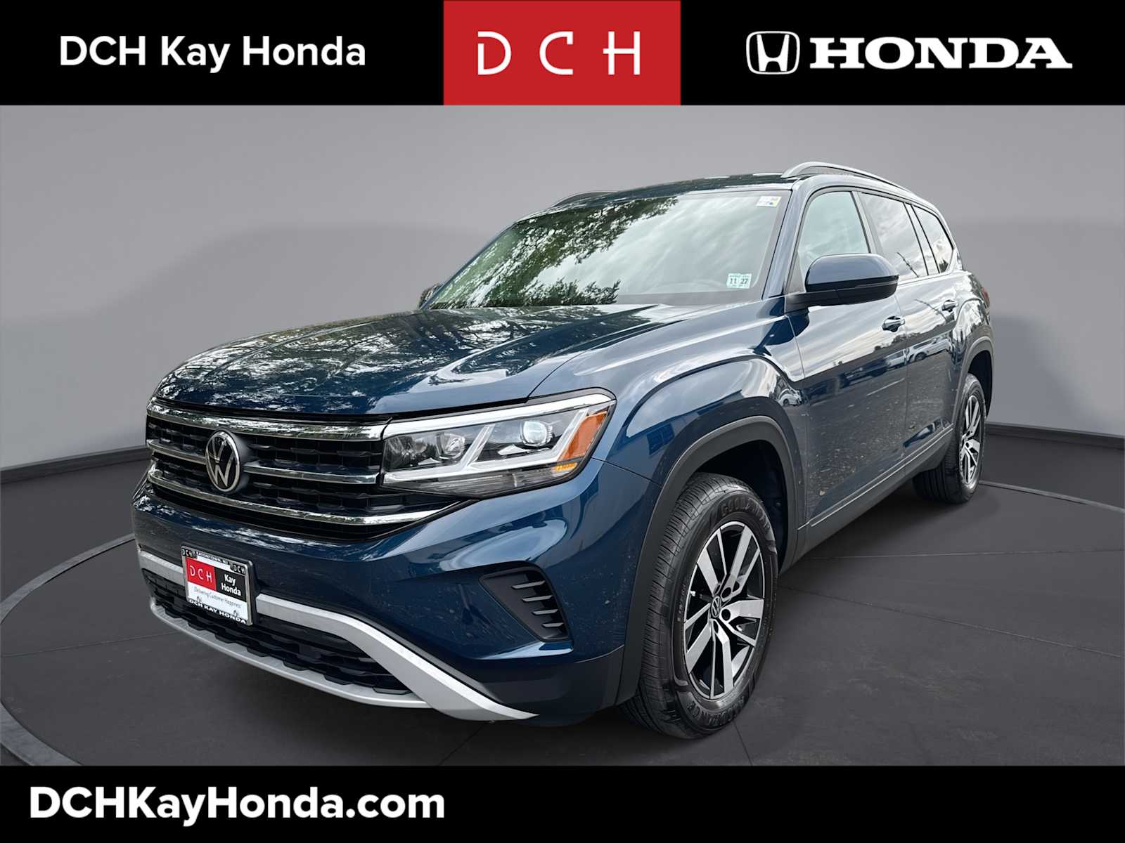 Thumbnail: 2022 Volkswagen Atlas - 1