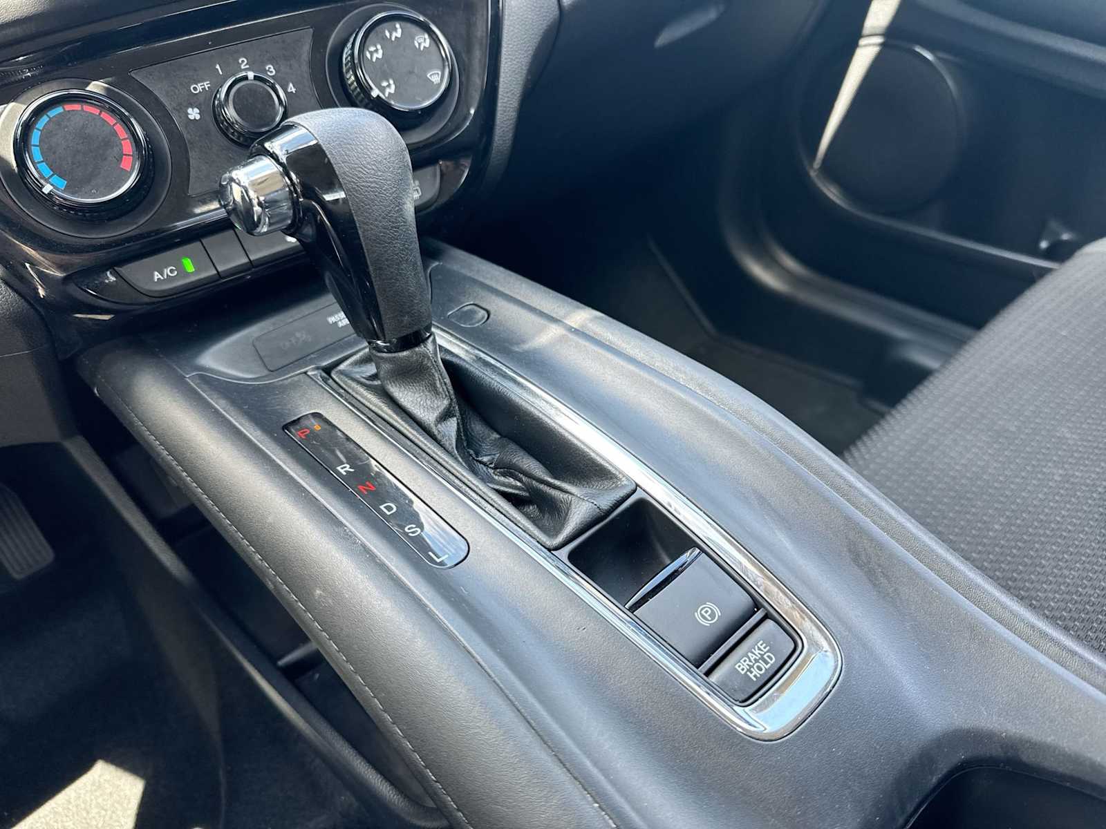 2022 Honda HR-V LX 29