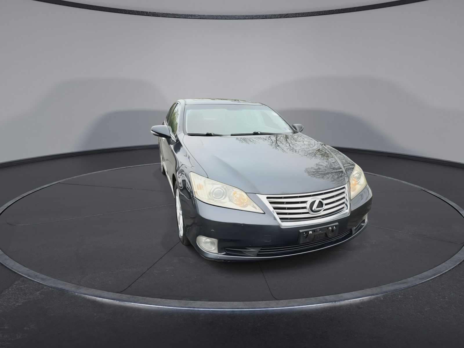 Thumbnail: 2011 Lexus ES - 2