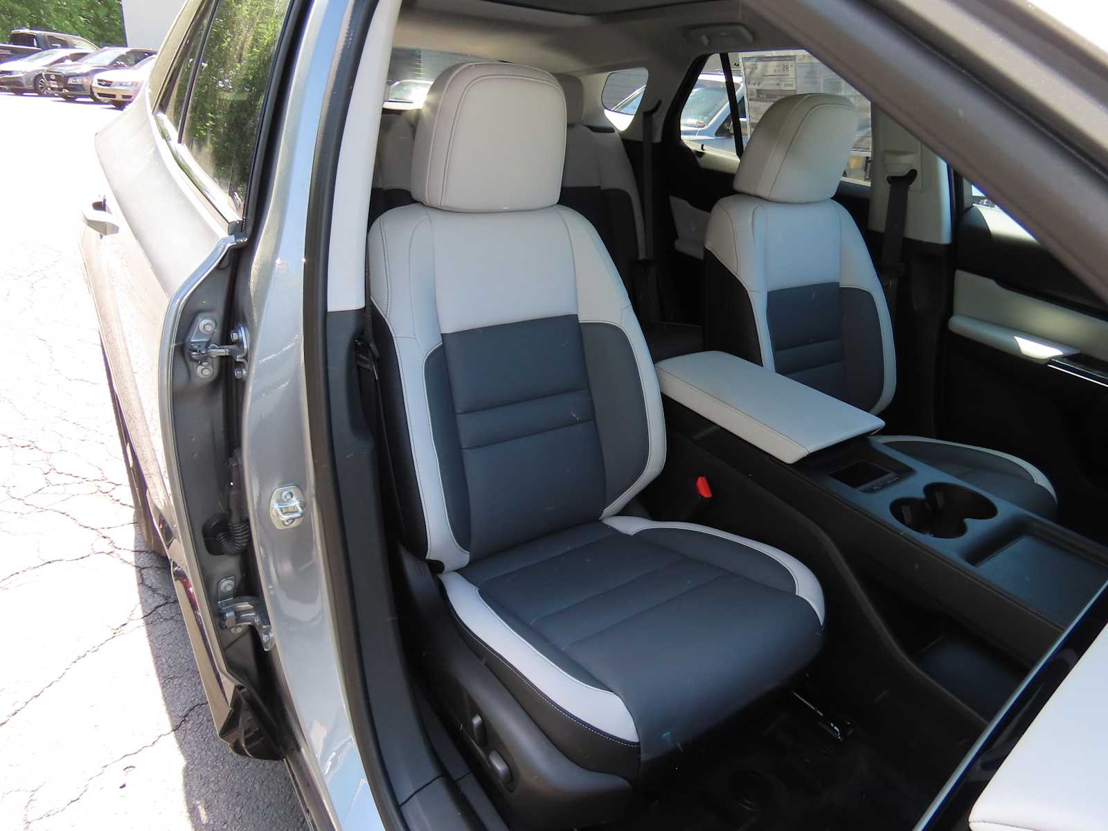 Thumbnail: 2026 Honda Prologue - 17