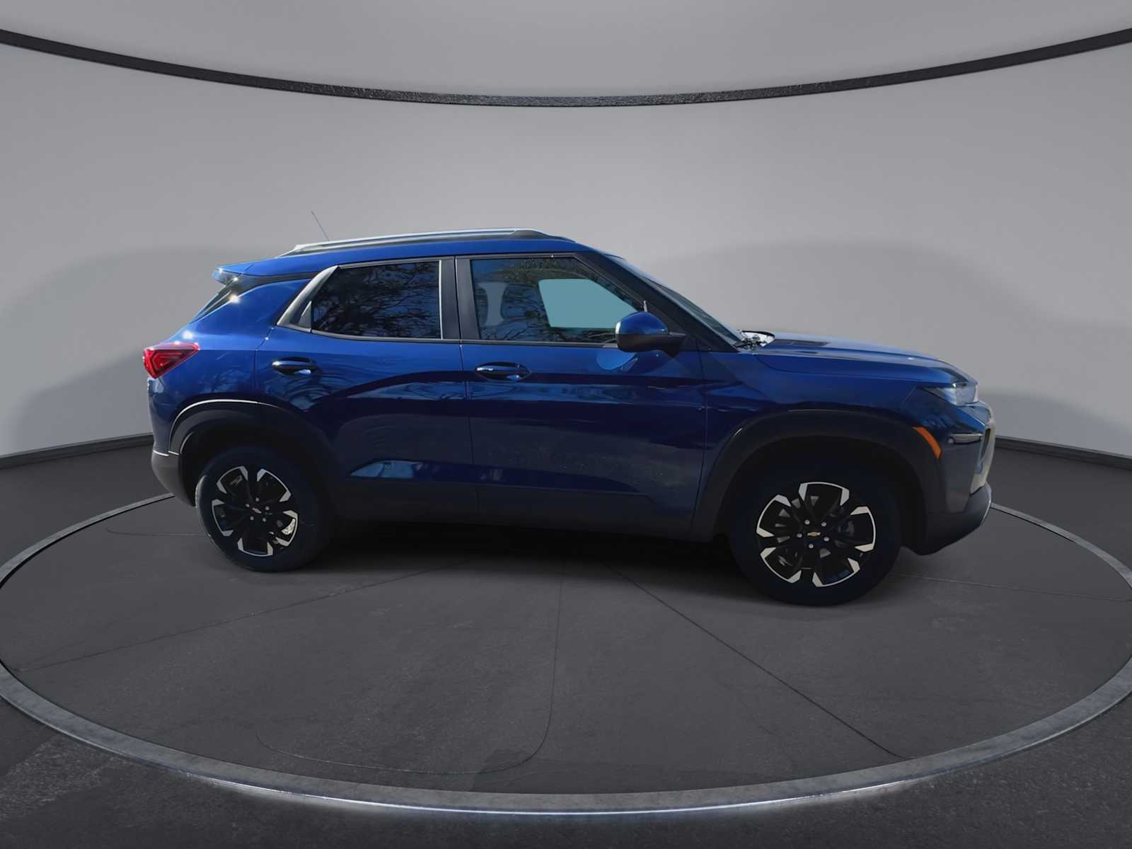 Thumbnail: 2023 Chevrolet TrailBlazer - 9