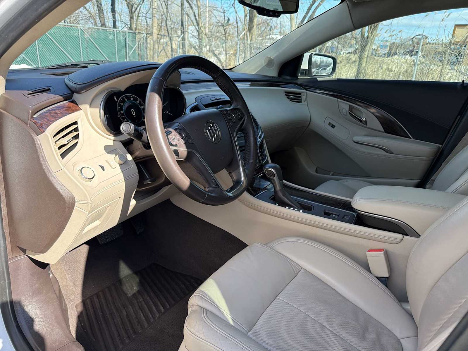 Thumbnail: 2015 Buick LaCrosse - 10