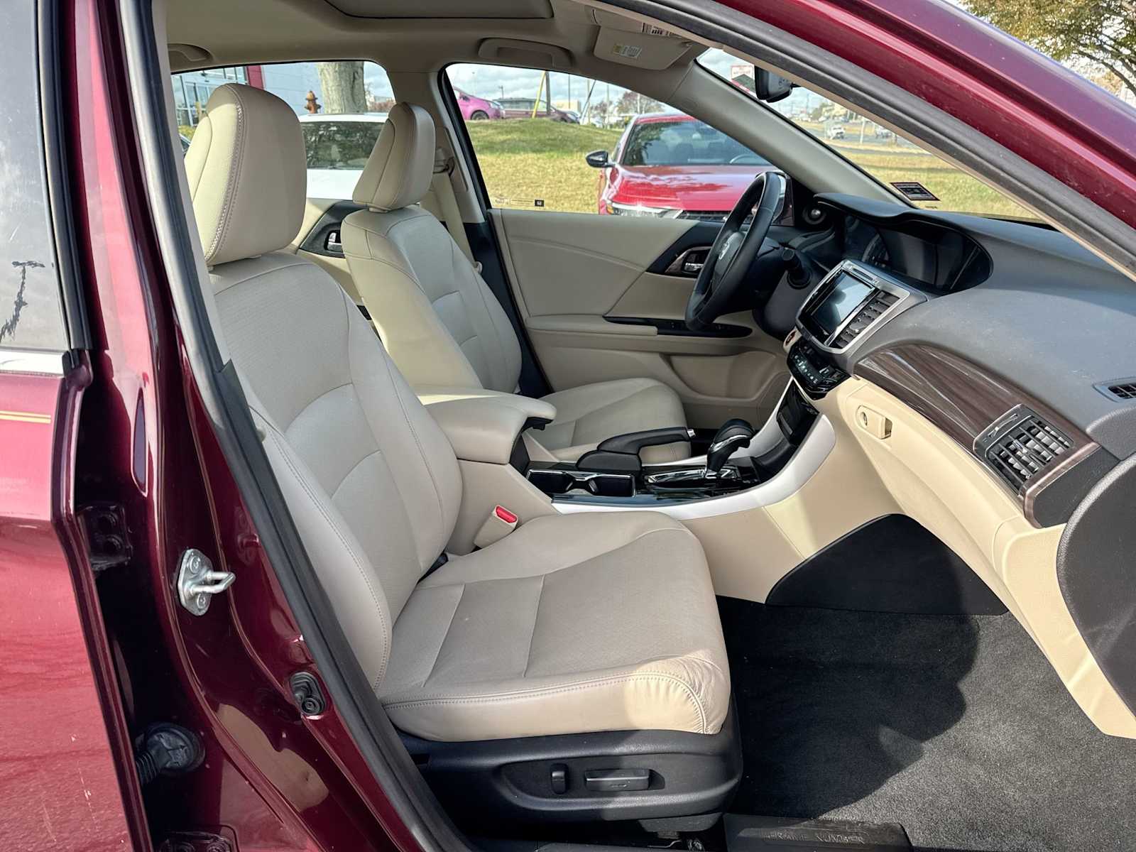 Thumbnail: 2017 Honda Accord - 15