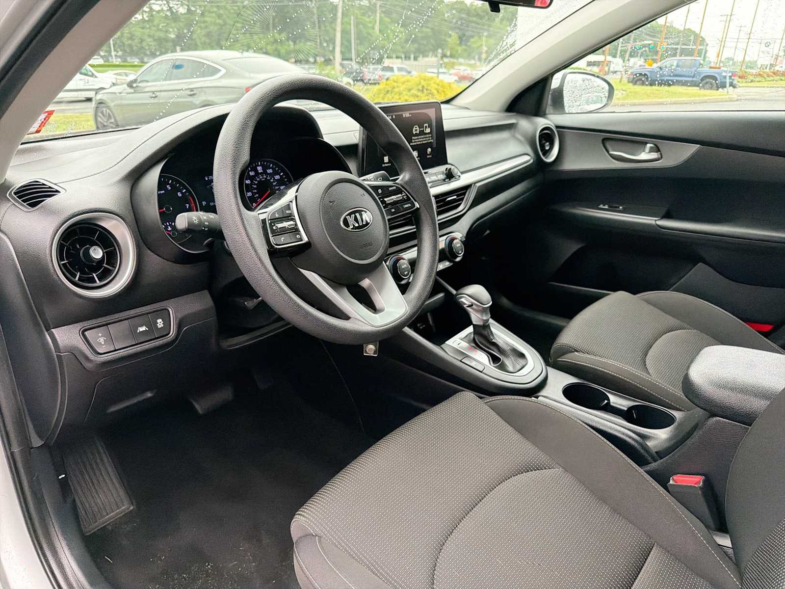 Thumbnail: 2019 Kia Forte - 10