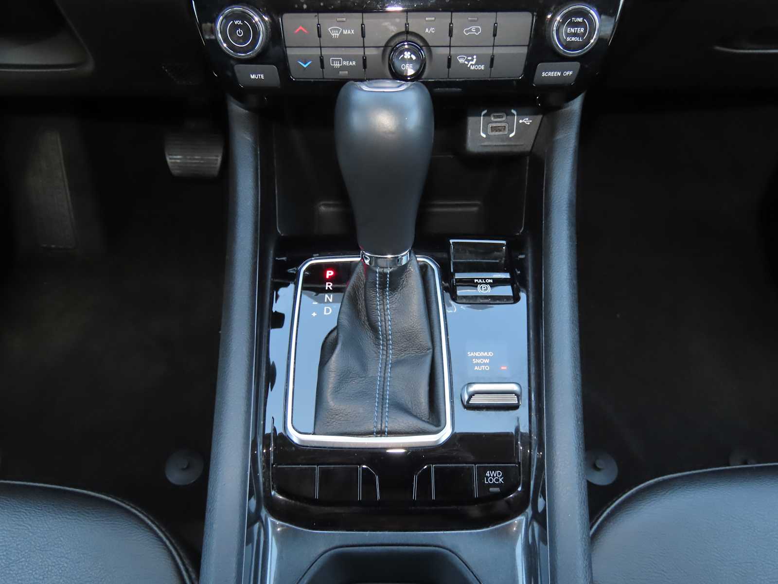 Thumbnail: 2022 Jeep Compass - 23