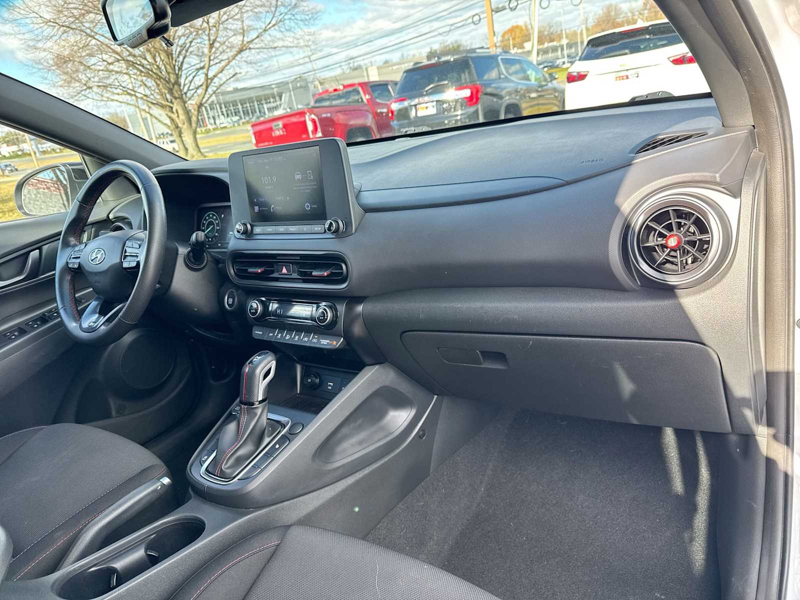 Thumbnail: 2022 Hyundai Kona - 16