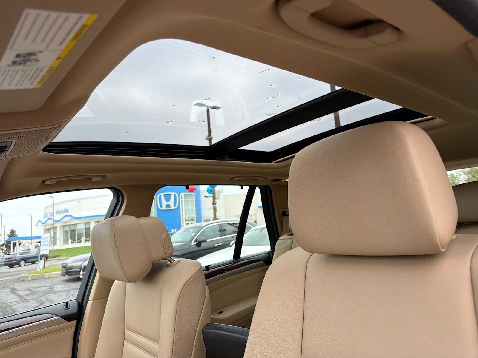 Thumbnail: 2013 BMW X5 - 23