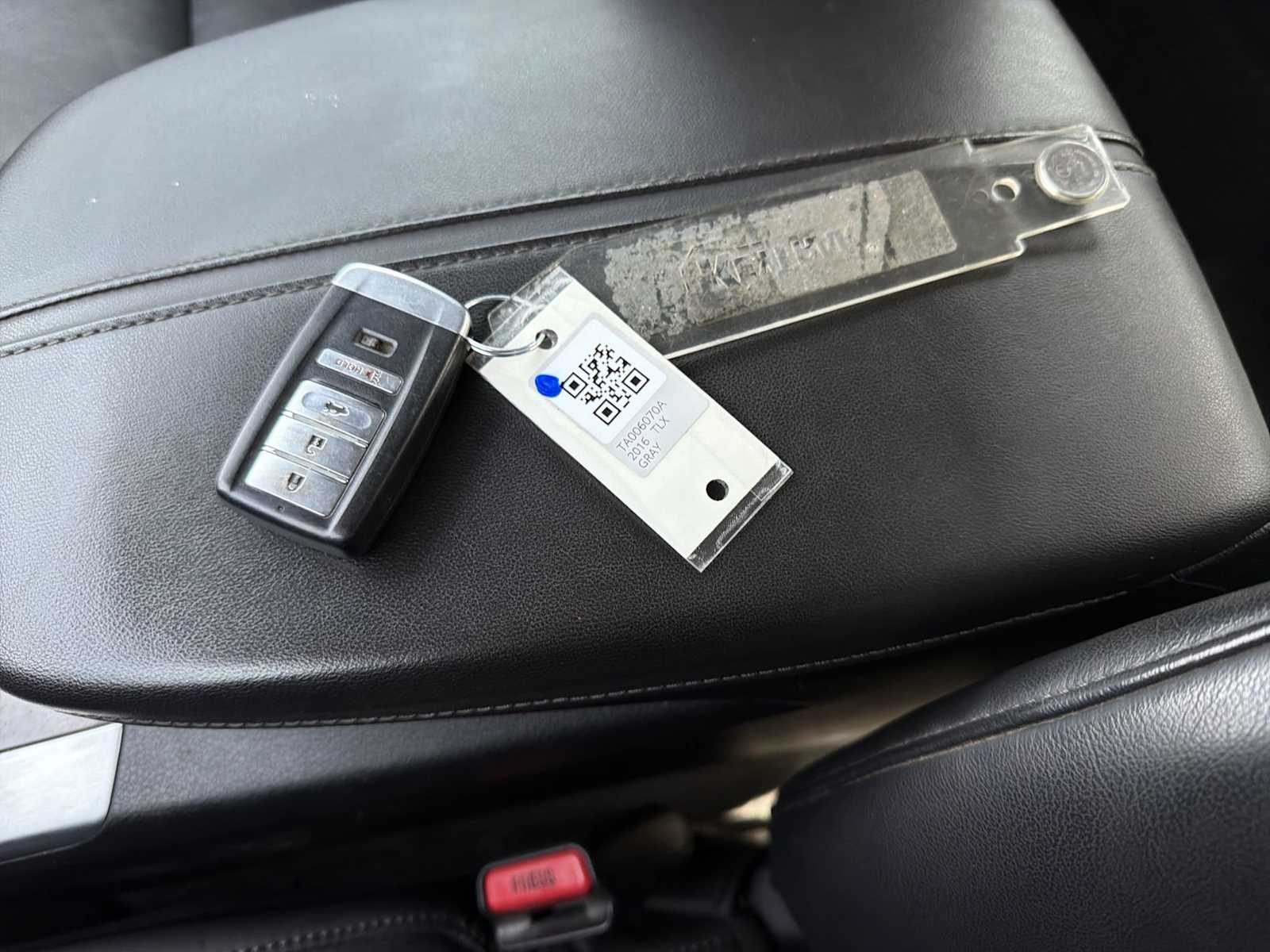 Thumbnail: 2016 Acura TLX - 34