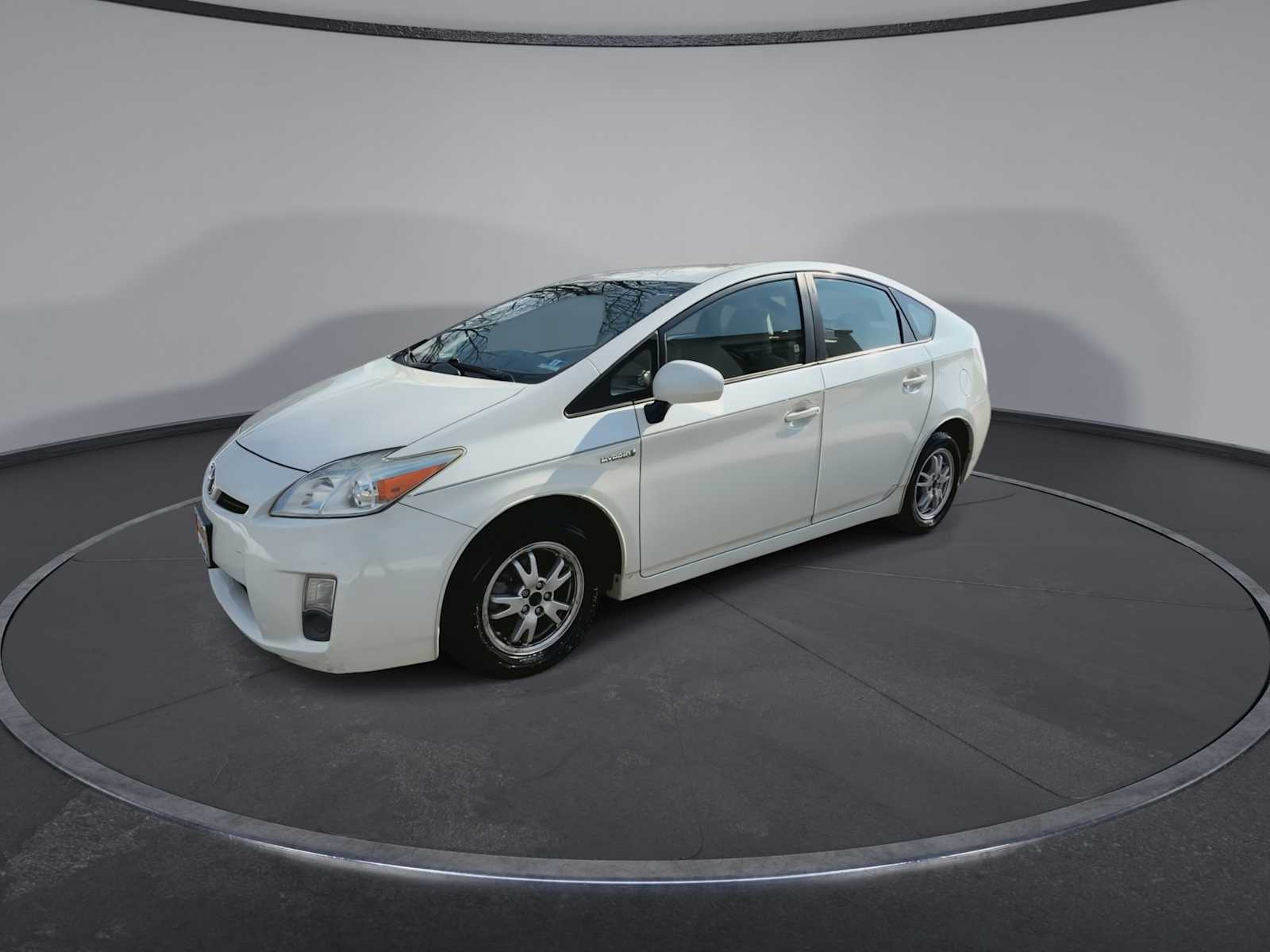 Thumbnail: 2010 Toyota Prius - 4