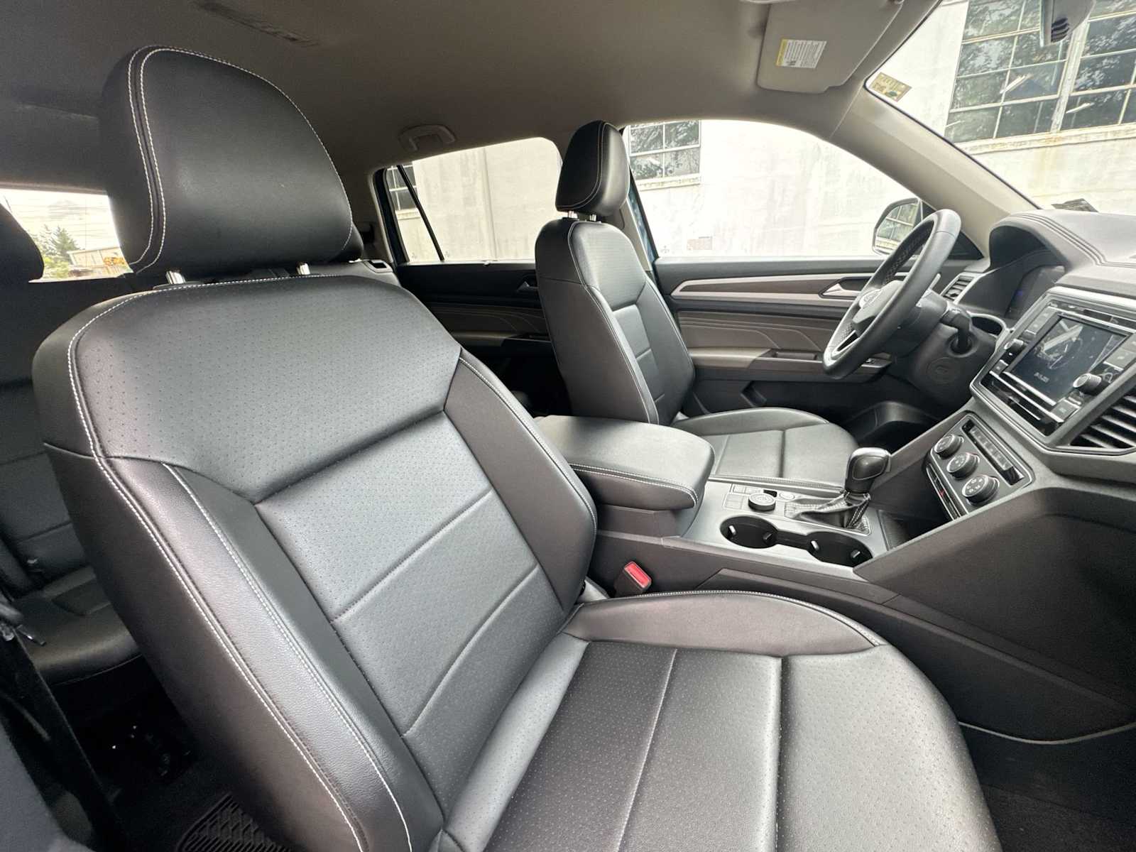 Thumbnail: 2022 Volkswagen Atlas - 17