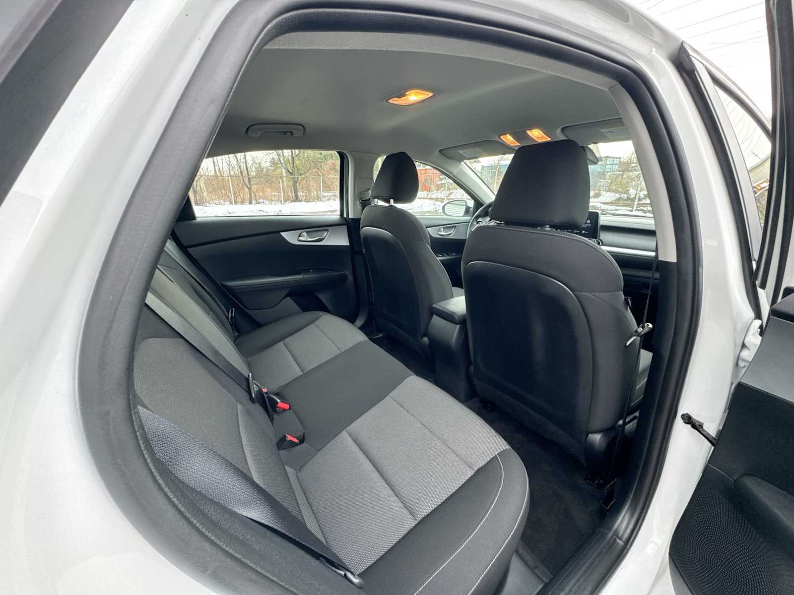 Thumbnail: 2022 Kia Forte - 14