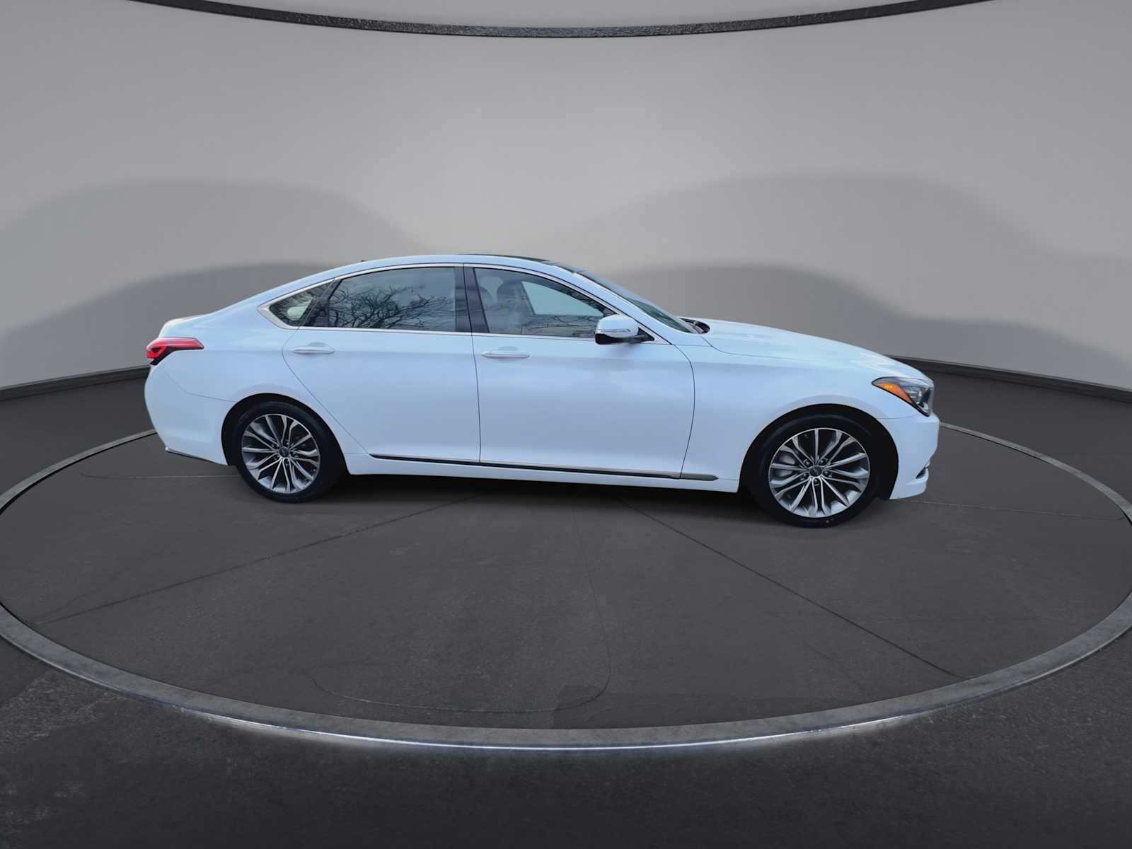 Thumbnail: 2015 Hyundai Genesis - 9