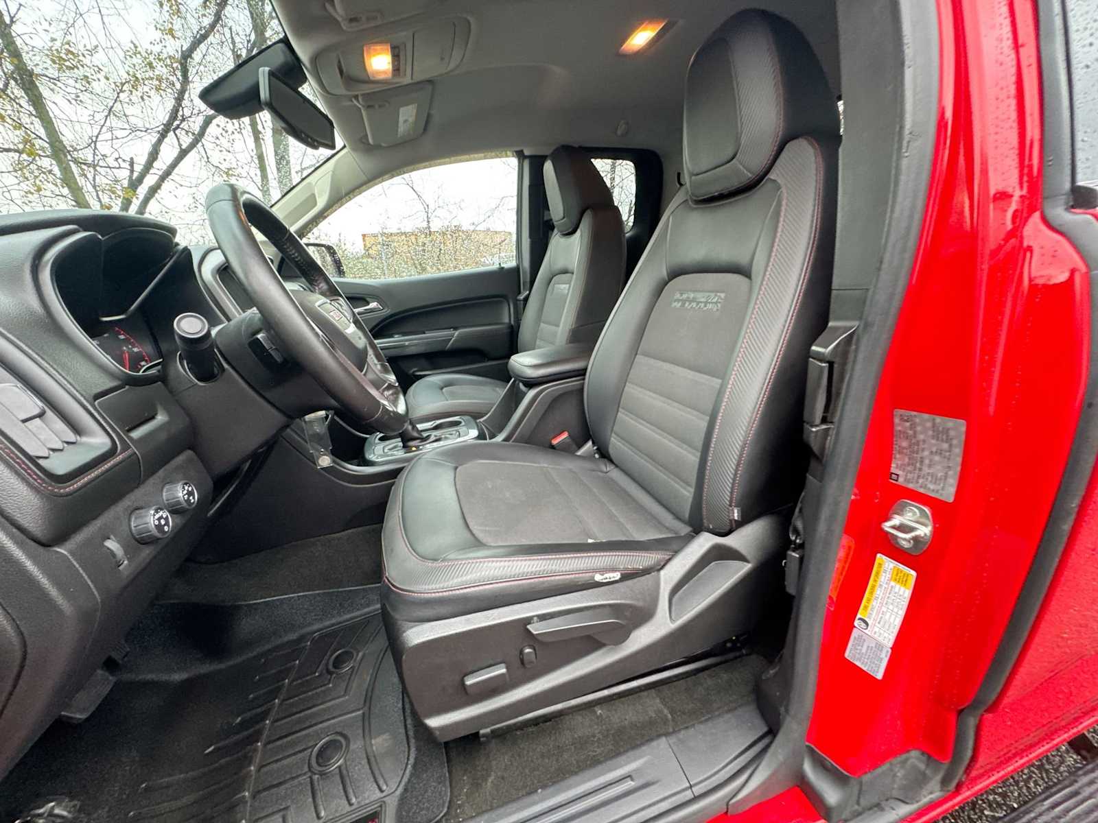 Thumbnail: 2016 GMC Canyon - 19