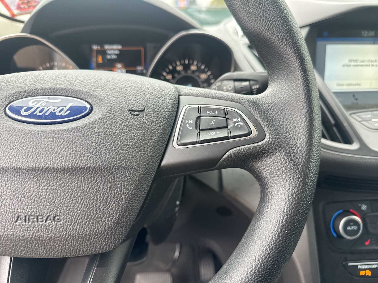 Thumbnail: 2019 Ford Escape - 25