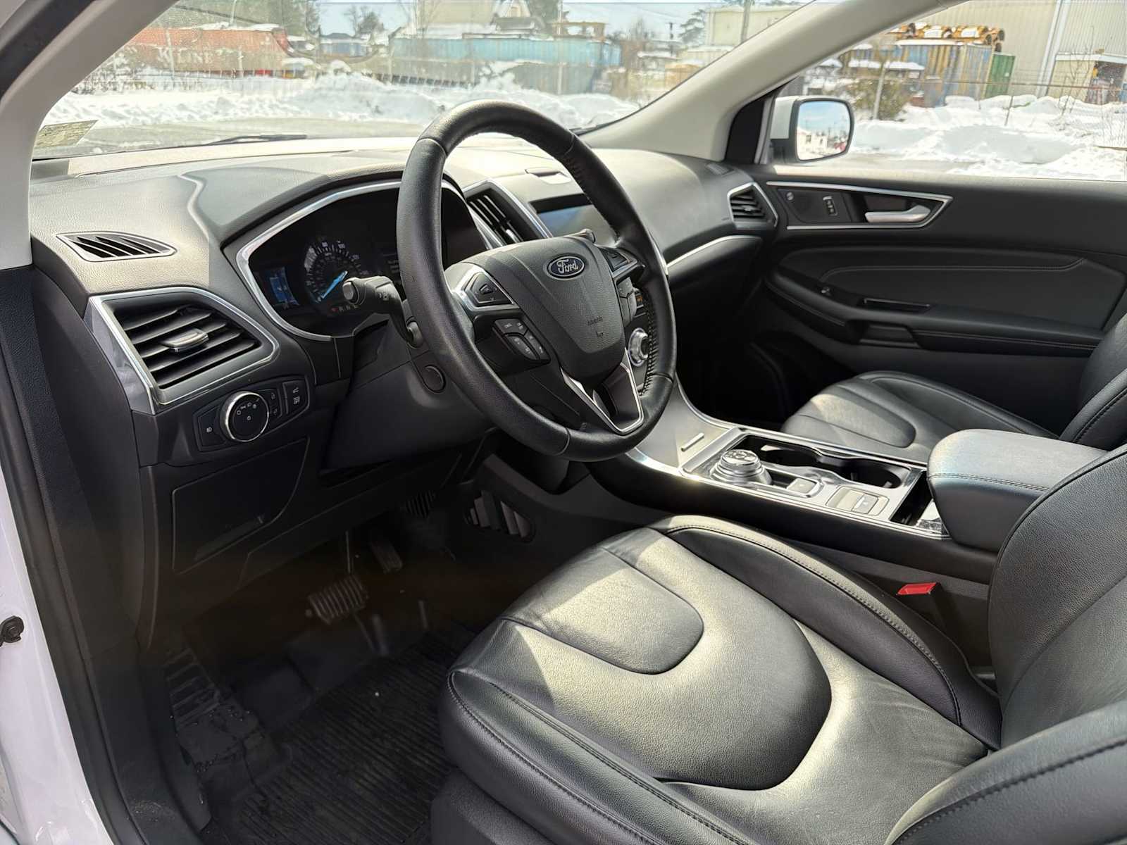 Thumbnail: 2019 Ford Edge - 10