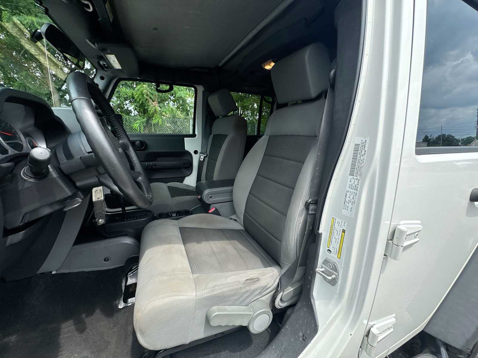 Thumbnail: 2010 Jeep Wrangler - 21