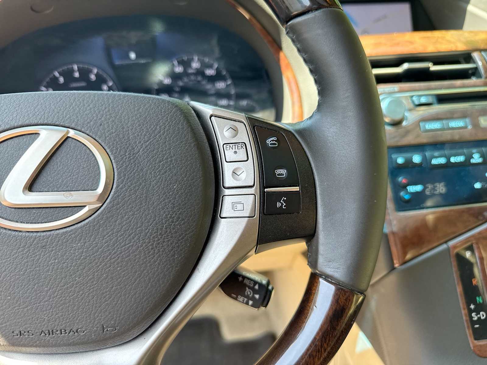 Thumbnail: 2013 Lexus RX - 26