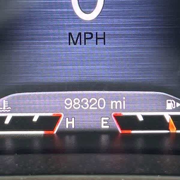 Thumbnail: 2015 Jeep Cherokee - 21