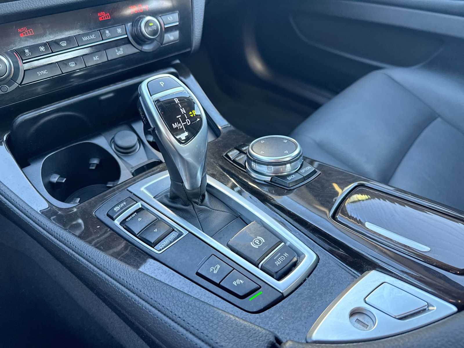 Thumbnail: 2016 BMW 5 Series - 31