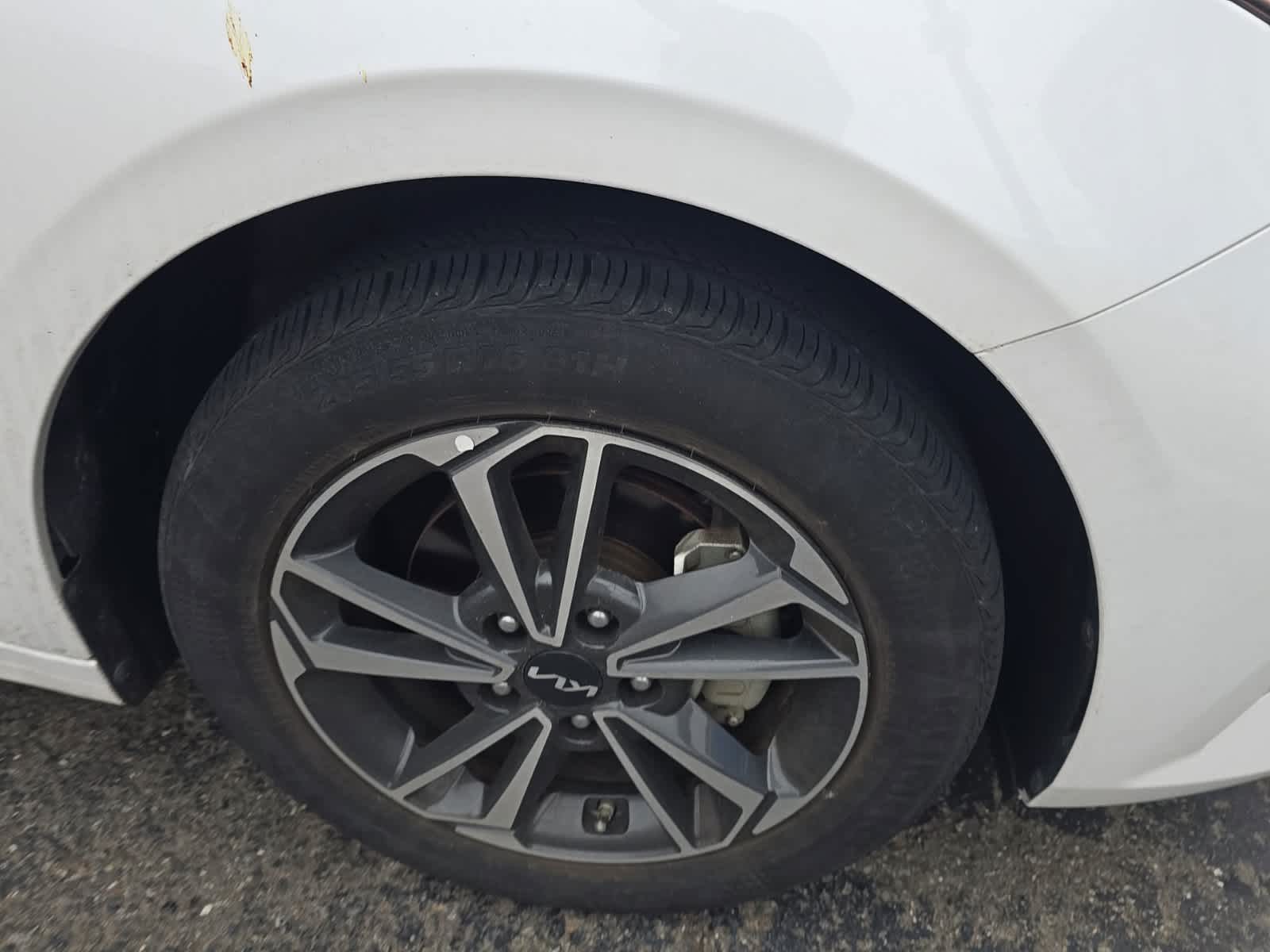 Thumbnail: 2022 Kia Forte - 4