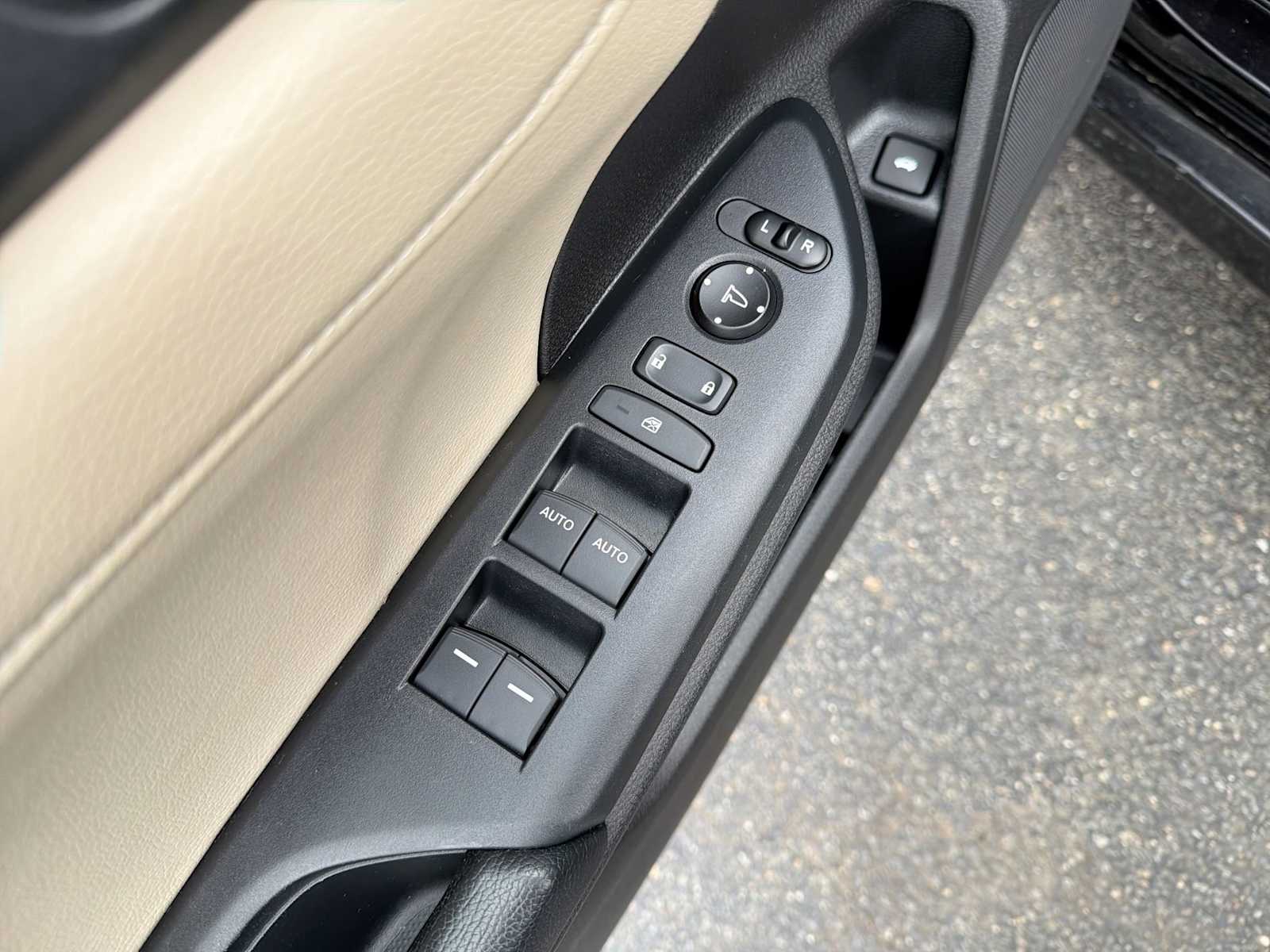 Thumbnail: 2017 Honda Civic - 22