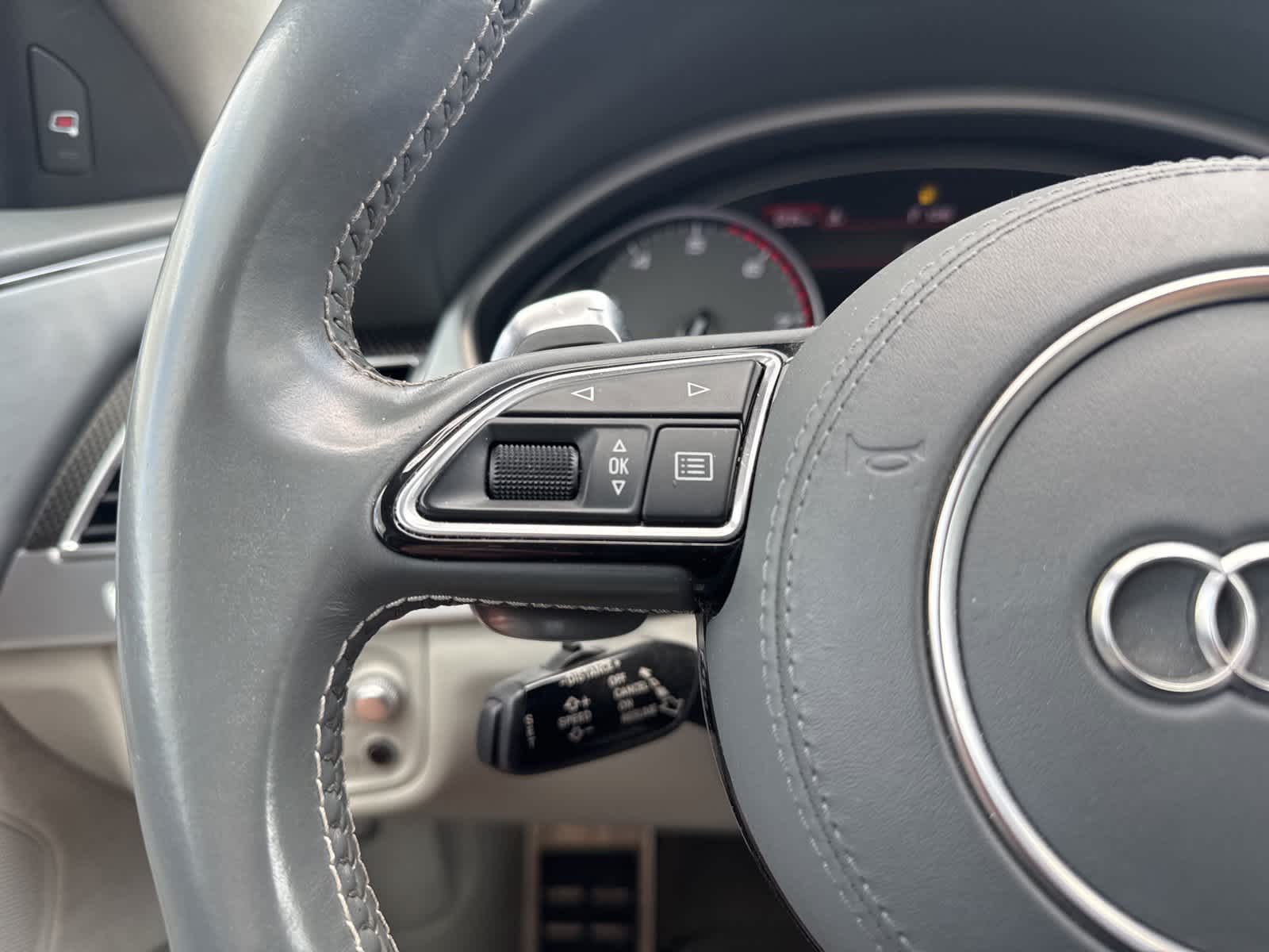 Thumbnail: 2015 Audi S8 - 16