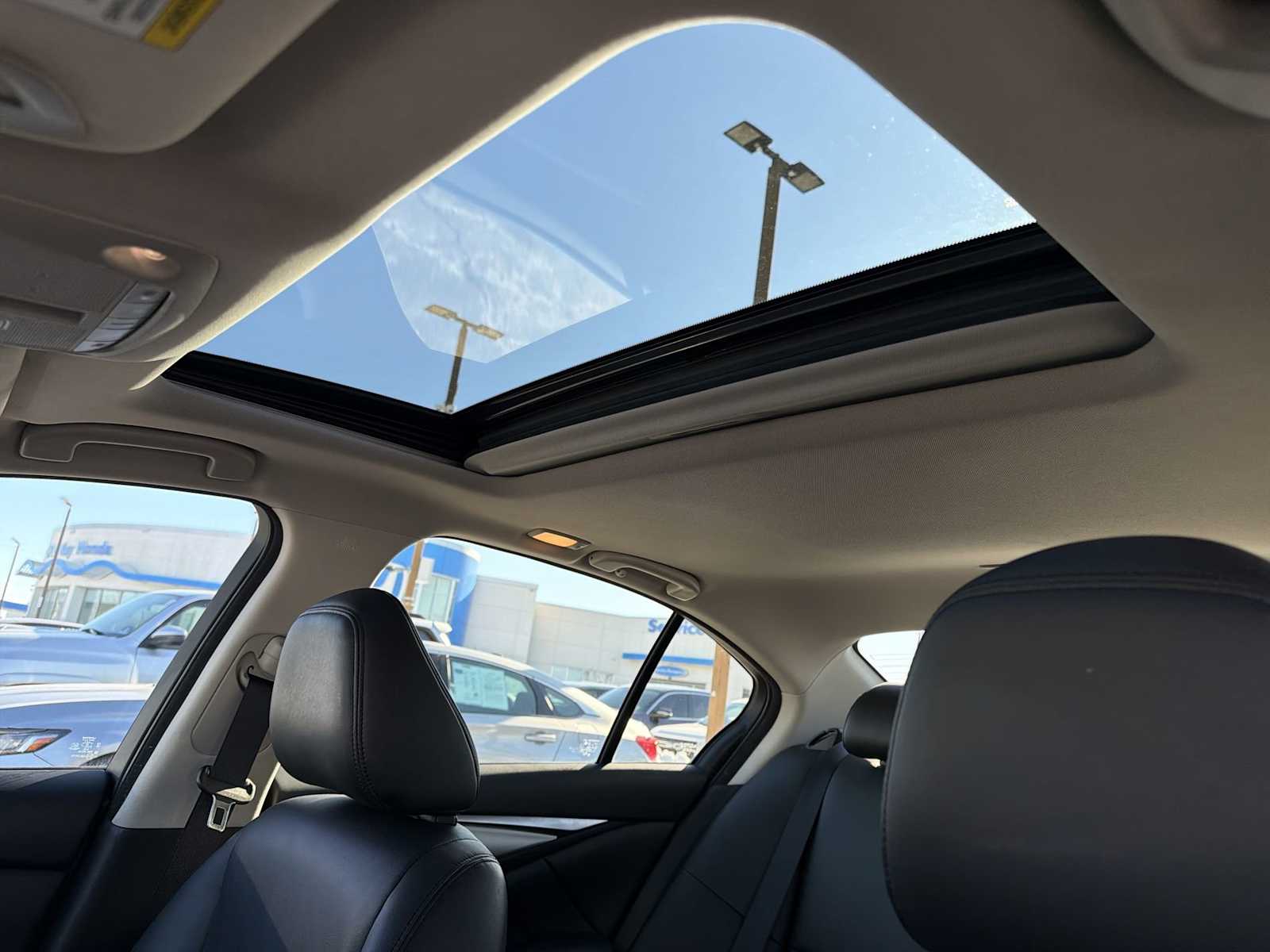 Thumbnail: 2019 INFINITI Q50 - 23