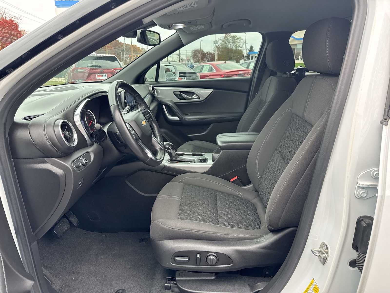 Thumbnail: 2020 Chevrolet Blazer - 11