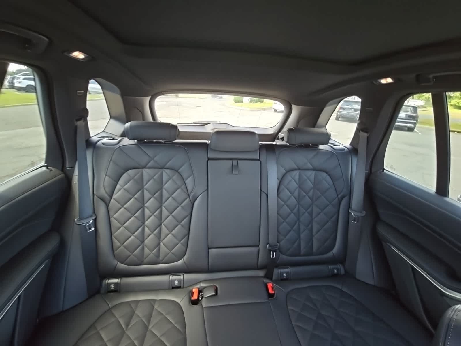 Thumbnail: 2024 BMW X5 - 13