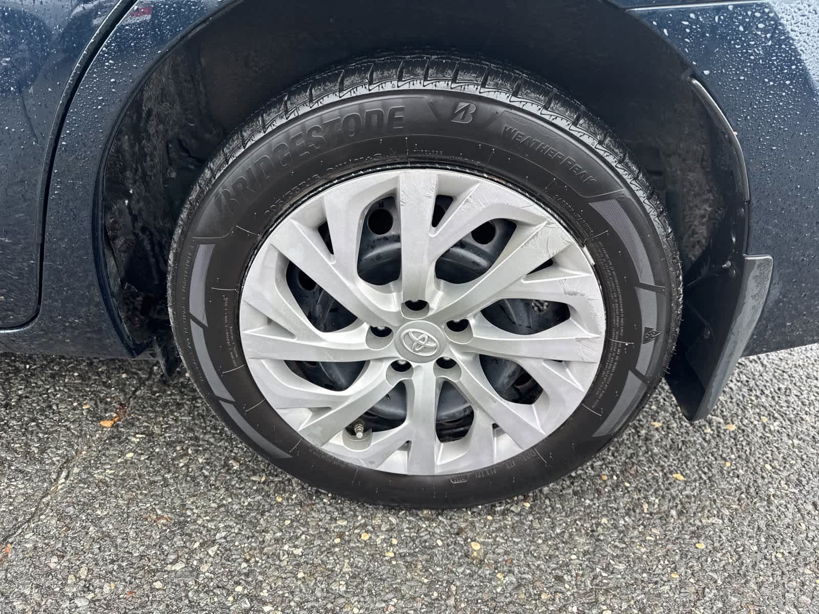 2018 Toyota Corolla LE 21