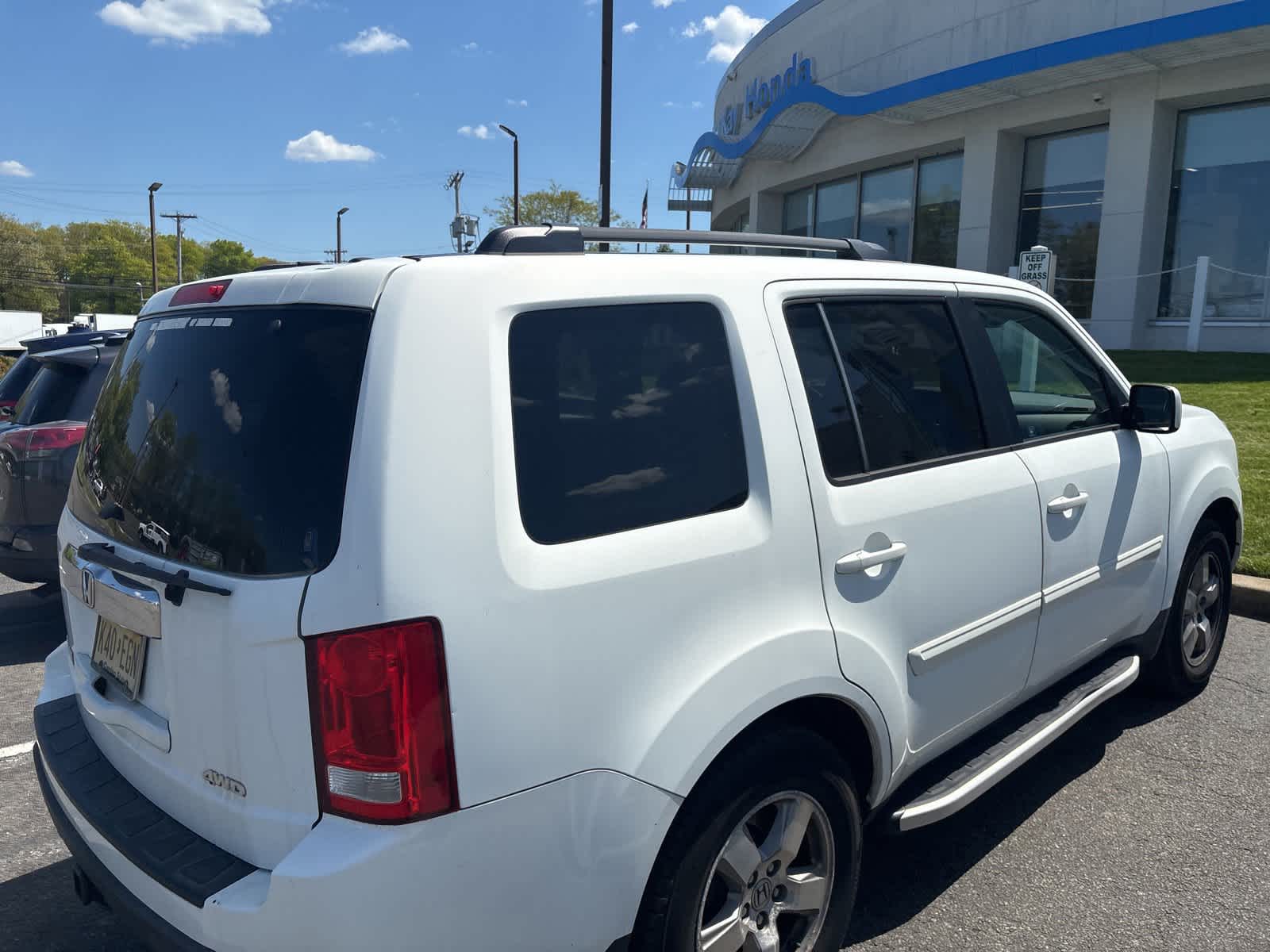 Thumbnail: 2011 Honda Pilot - 6