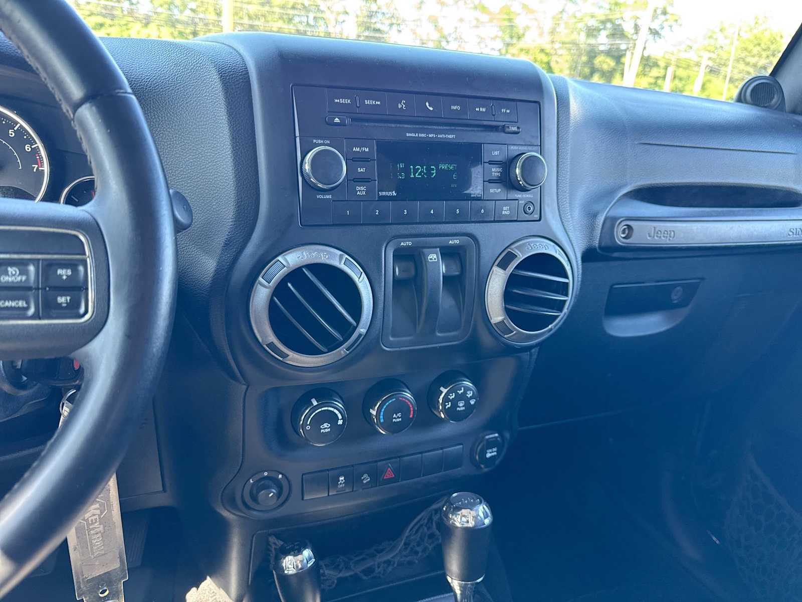 Thumbnail: 2012 Jeep Wrangler - 23